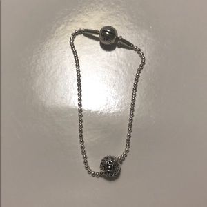 Pandora essences bracelet with charm included it
